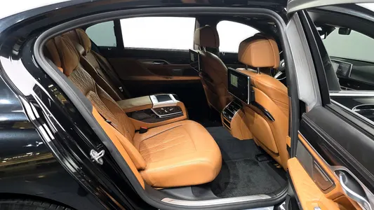 BMW 7 Series (G11) 745Le i M 2020 12