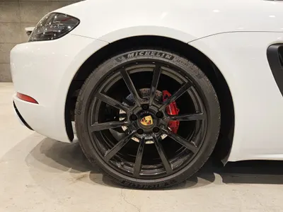 Porsche 718 2.5 GTS 2019 9