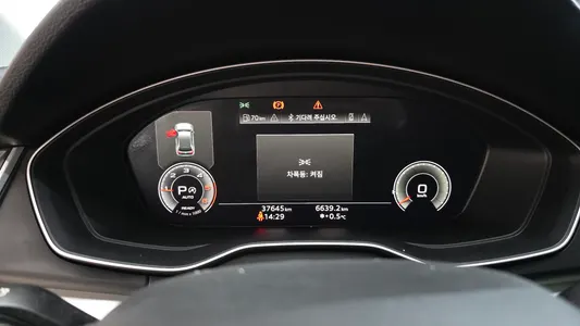 Audi Q5 (FY) 40 TDI 2021 7