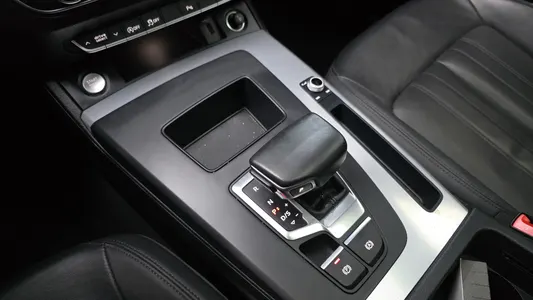 Audi Q5 (FY) 40 TDI 2021 8