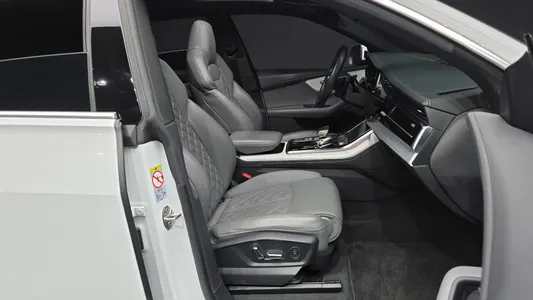 Audi Q8 (4M) 50 TDI 2022 11