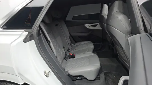 Audi Q8 (4M) 50 TDI 2022 12