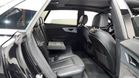 Audi Q8 (4M) 45 TDI 2021 12