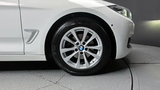 BMW 3 Series GT (F34) GT 320d xDrive 2020 5