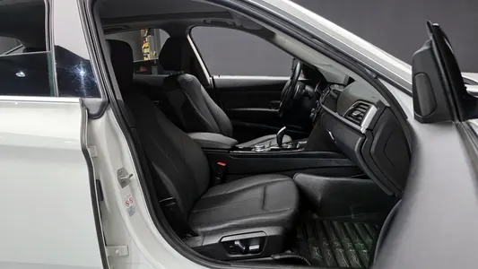 BMW 3 Series GT (F34) GT 320d xDrive 2020 10