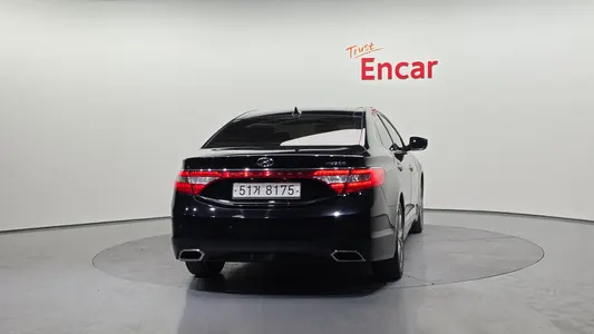 Hyundai Grandeur HG HG300 2014 4