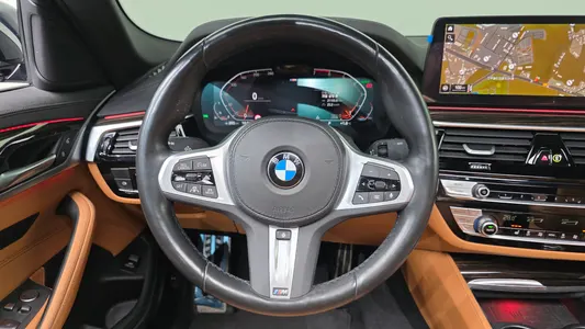BMW 5 Series (G30) 520i M 2022 14