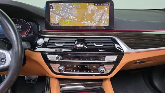 BMW 5 Series (G30) 520i M 2022 15