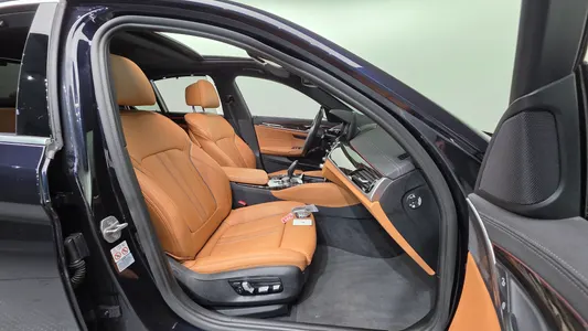 BMW 5 Series (G30) 520i M 2022 10