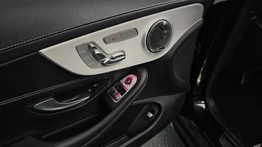 Mercedes-Benz C-Class W205 C200 2022 18