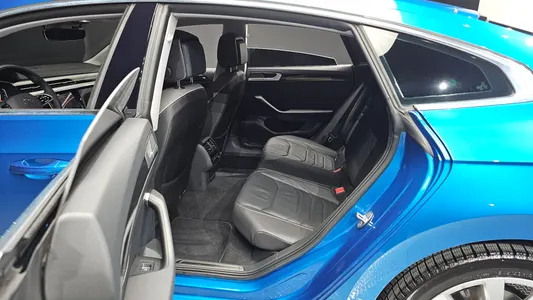 Volkswagen 아테온 2.0 TDI 2022 11
