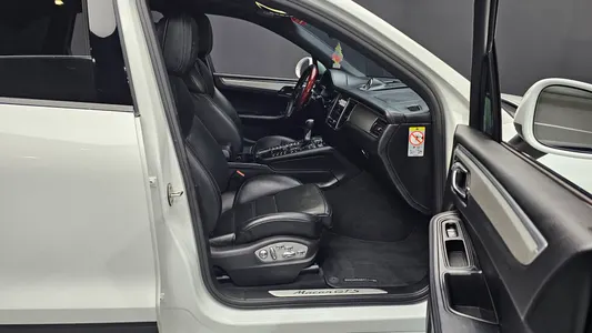 Porsche 마칸 3.0 GTS 2018 11