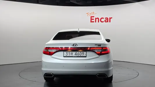 Hyundai Grandeur HG HG220 2015 4