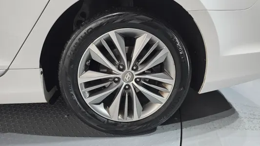 Hyundai Grandeur HG HG220 2015 5