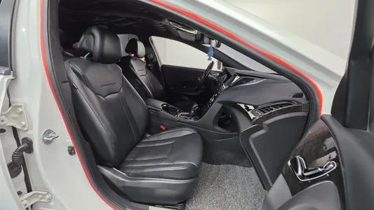 Hyundai Grandeur HG HG220 2015 10