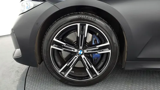 BMW 3 Series (G20) 320d M 2024 5