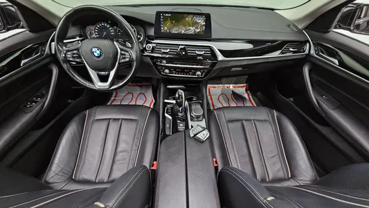 BMW 5 Series (G30) 520d 2018 7