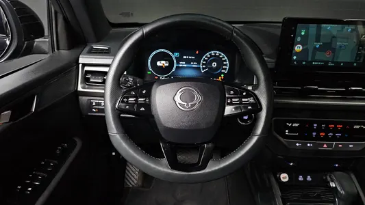 KG Mobility 렉스턴 스포츠 칸 2.2 4WD 2024 13