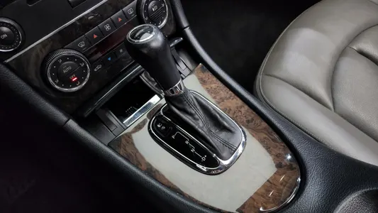 Mercedes-Benz CLK-Class C209 CLK350 2007 9