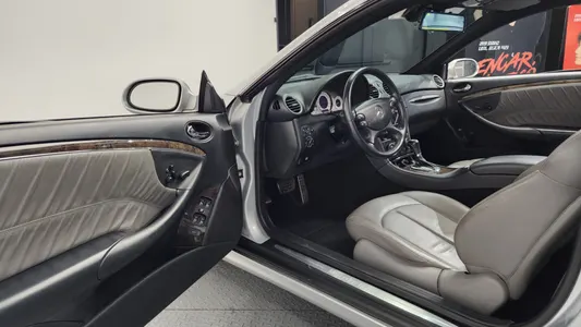 Mercedes-Benz CLK-Class C209 CLK350 2007 10