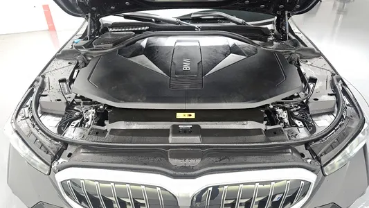 BMW i5 (G60) xDrive 40 M 2025 6