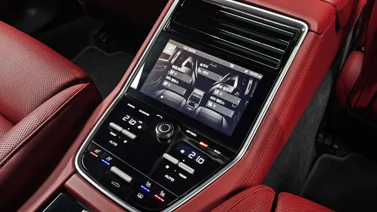 Porsche (971) 3.0 AWD 2020 17