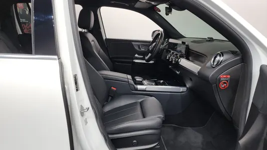 Mercedes-Benz GLB-Class X247 GLB220 2021 11