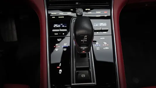Porsche (971) 2.9 AWD 2021 8
