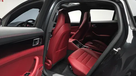 Porsche (971) 2.9 AWD 2021 10