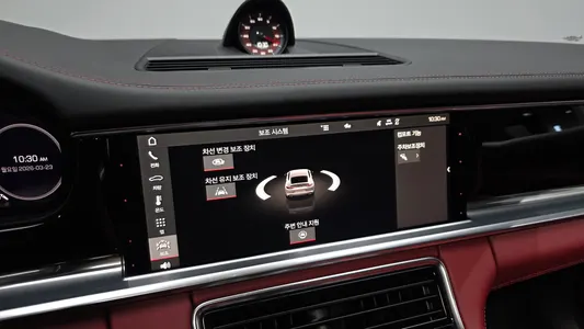Porsche (971) 2.9 AWD 2021 16