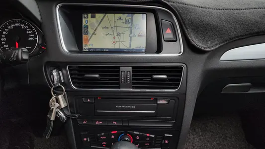 Audi Q5 2.0 TDI 2011 16
