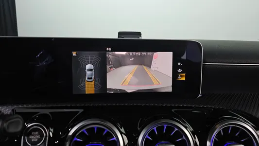 Mercedes-Benz A-Class W177 A220 2020 18