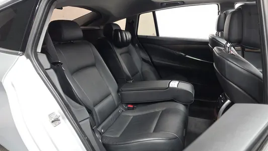 BMW 5 Series GT (F07) GT 2011 12