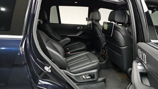 BMW X7 (G07) xDrive 40i M 6 2021 11