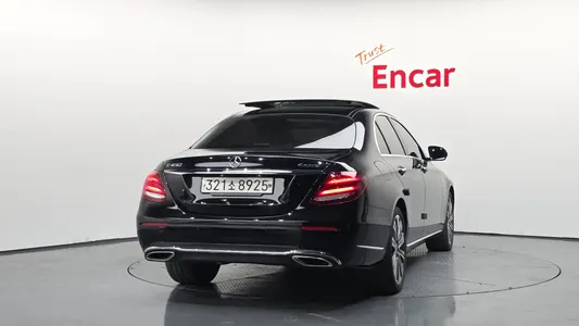 Mercedes-Benz E-Class W213 E450 4MATIC 2020 4
