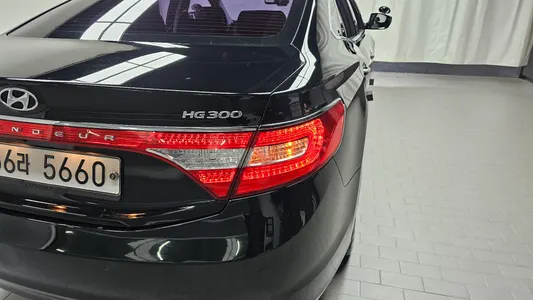 Hyundai Grandeur HG HG300 2013 23