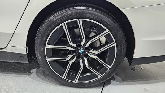 BMW 7 Series (G70) 740d xDrive M 2024 5
