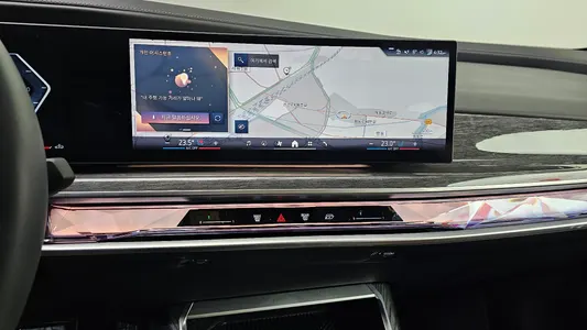 BMW 7 Series (G70) 740d xDrive M 2024 13