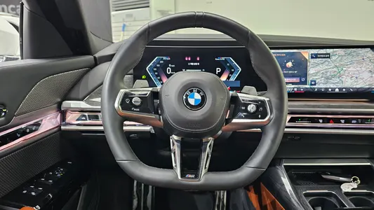 BMW 7 Series (G70) 740d xDrive M 2024 14