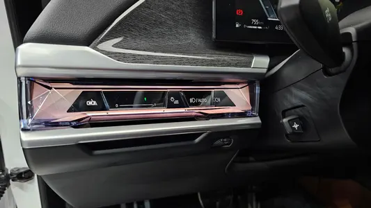 BMW 7 Series (G70) 740d xDrive M 2024 29