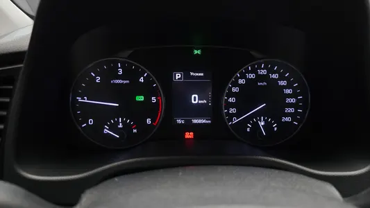 Hyundai AD 1.6 e-VGT 2016 8