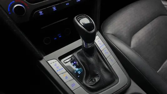Hyundai AD 1.6 e-VGT 2016 9