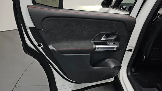 Mercedes-Benz GLB-Class X247 GLB250 4MATIC 2023 25