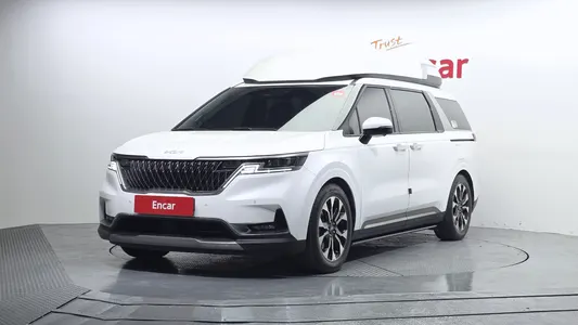 Kia Carnival 9 () 2021