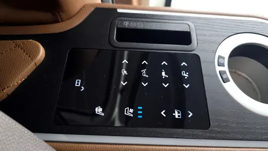 Kia Carnival 9 () 2021 17