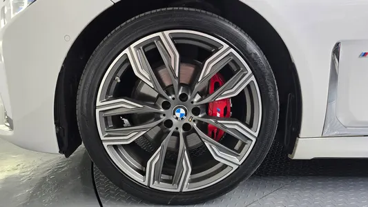 BMW 7 Series (G11) 740i M 2020 5