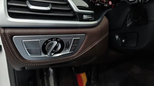 BMW 7 Series (G11) 740i M 2020 29