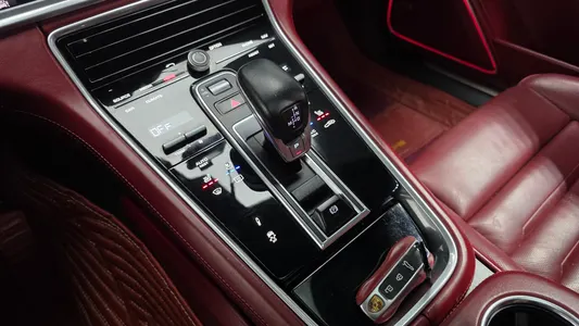 Porsche (971) 3.0 AWD 2018 9