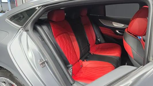 Mercedes-Benz AMG GT 4 43 4MATIC+ 2022 11