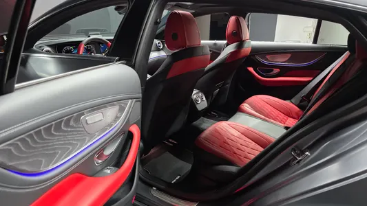 Mercedes-Benz AMG GT 4 43 4MATIC+ 2022 26